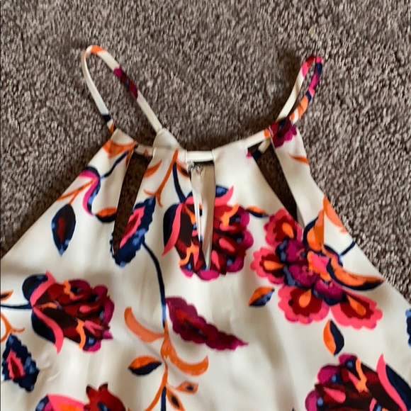 Summer dress - Picture 2 of 5